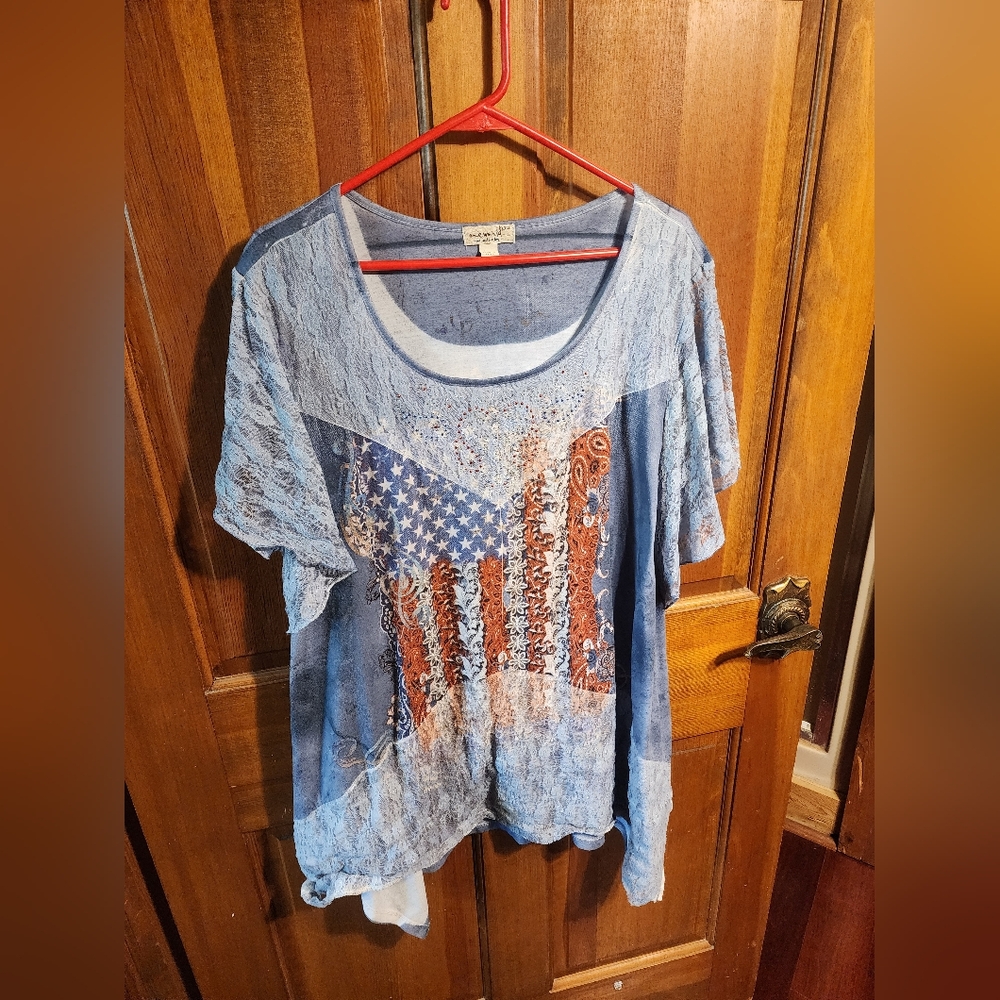 One World 3x Patriots Top